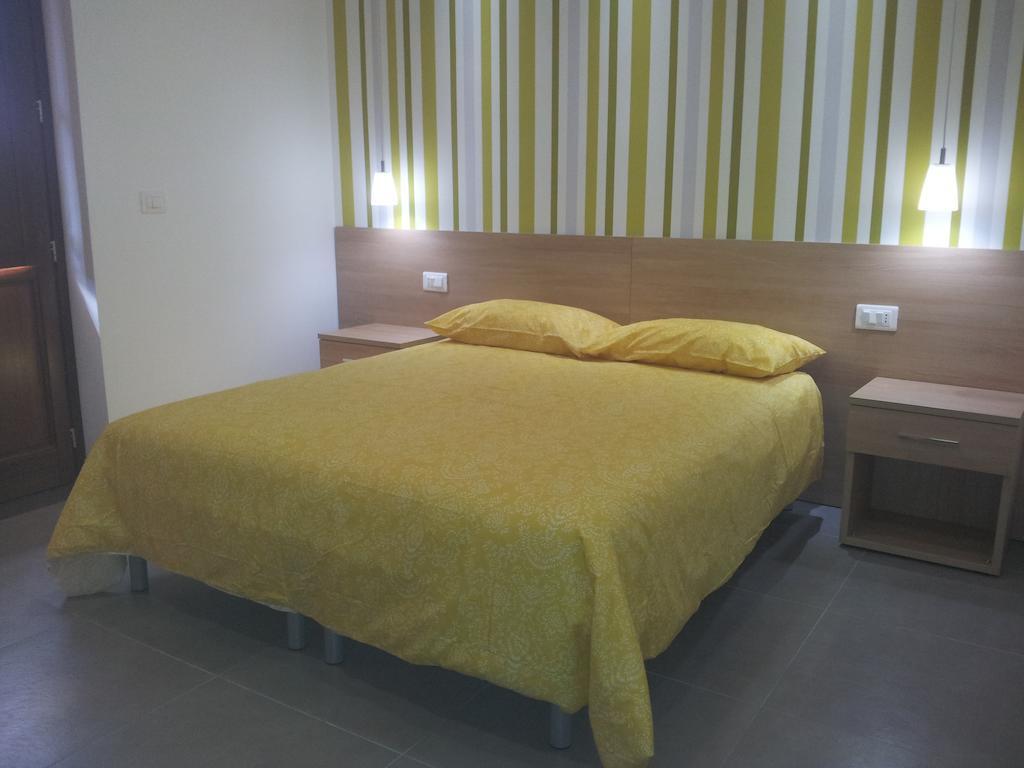 Borgo San Giovanni Barcellona-Pozzo di Gotto Ruang foto